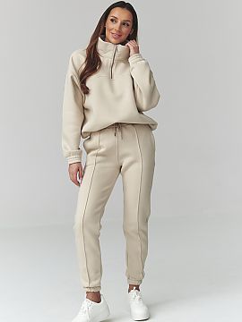 nastaviť Makadamia  Štýlový dámsky športový set v univerzálnom veľkosti je ideálnou kombináciou pohodlia a štýlového vzhľadu. Vyrobený z mäkkej,