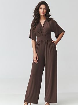 Overal Makadamia  Štýlový dámsky overal je ideálnou ponukou pre ženy, ktoré ocenia eleganciu, pohodlie a nadčasový štýl. Model vyniká ženským st