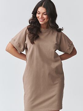 denné šaty Makadamia  Štýlové a neuveriteľne pohodlné oversized šaty sú ideálnou voľbou pre ženy, ktoré oceňujú kombináciu pohodlia a moderného vzh