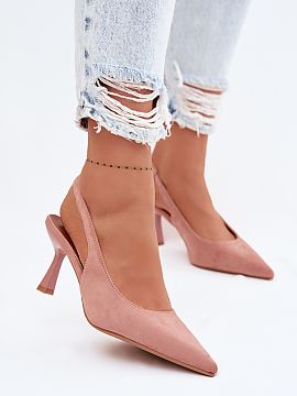 Sandále na podpätku Step in style  Dámske sandále na opätku z imitácie semišu sú elegantnou a nadčasovou ponukou, ktorá perfektne doplní mnoho štýlov. Vyrobené z m