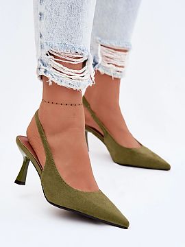 Sandále na podpätku Step in style  Dámske sandále na opätku z imitácie semišu sú elegantnou a nadčasovou ponukou, ktorá skvele doplní mnoho štýlov. Vyrobené z mäk