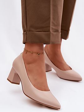 Lodičky na opätku Step in style  Dámske topánky od značky Sergio Leone sú klasickou a nadčasovou ponukou pre ženy, ktoré ocenia eleganciu. Vyrobené z vysokokvalitnej