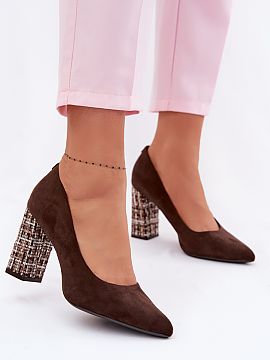 Lodičky na opätku Step in style  Klasické topánky značky Sergio Leone. Topánky sú vyrobené z vysokokvalitného ekokože. Mäkká vložka z prírodnej kože a stabilný