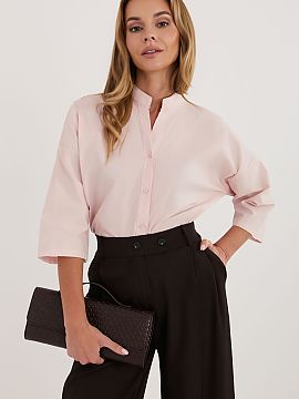 Dámske tričko Factory Price  Košeľa dámska v klasickom kroji je elegantnou a univerzálnou ponukou, ideálnou tak pre každý deň, ako aj do práce. Jej hladký vzor