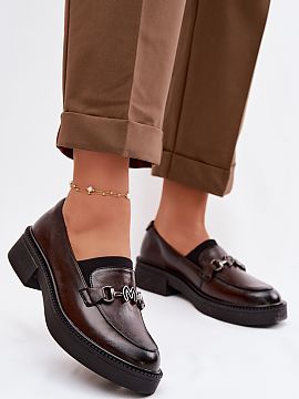 Mokasíny Step in style  Topánky s mokasíny vyrobené z prírodnej kože značky Vinceza sú štýlovým návrhom, ktorý kombinuje eleganciu s pohodlím. Kožený