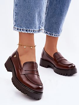 Mokasíny Step in style  Mokasíny pre dámy z prírodnej kože od značky Vinceza sú štýlovým spojením klasiky s moderným akcentom. Vysoko kvalitná prírodn�