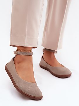 Baleríny Step in style  Baleríny pre ženy z prírodného zamszu sú elegantnou a pohodlnou ponukou na každý deň, ideálna pre ženy, ktoré oceniajú pohodlie 