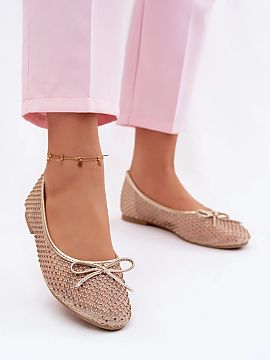 Baleríny Step in style  Baleríny pre dámy od značky Vinceza sú štýlovou a elegantnou ponukou ideálnou na teplejšie dni. Plochý strih zabezpečuje pohodlie 