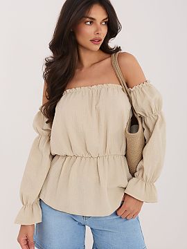 blúzka Italy Moda  Blúzka s odhalenými ramenami je pohodlná a štýlová ponuka na každý deň, ideálna pre ženy, ktoré oceniajú slobodu a ženský vzh