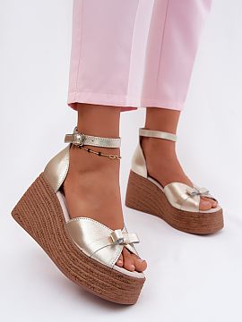 Koturny Step in style  