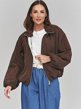 Bunda Makadamia  Táto dámska bunda je skvelou voľbou na prechodnú sezónu pre ženy, ktoré ocenia pohodlie, funkcionalitu a štýlový vzhľad. Model be