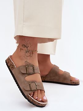 Papuče Step in style  Dámske žabky v módnom štýle sú ideálnou voľbou pre ženy, ktoré chcú spojiť pohodlie s letným štýlom. Skvelo sa hodia nielen n