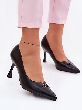 Ihličky Step in style  Päty značky Vinceza sú elegantnou ponukou pre špeciálne príležitosti a slávnosti. Klasický strih v kombinácii so štíhlou líniou