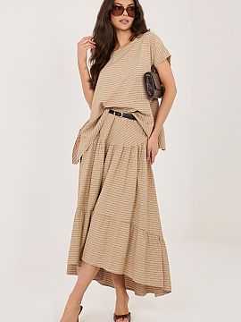 Sukňa Italy Moda  Casual midi sukňa v kocky je pohodlný a štýlový návrh na každý deň, ideálny pre voľné, každodenné štýly. Vyrobená z vysokok