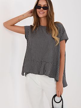 Blúzka Italy Moda  Blúzka dámska v kockovanom vzore je pohodlná a štýlová ponuka na každý deň, ideálna pre neformálne štýlové kombinácie. Vyrobe