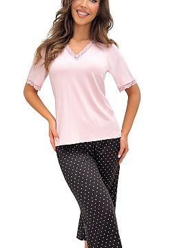 Pyžamo Donna  Pyžamo pre ženy Pati v bodkovanom vzore je spojenie pohodlia a jemnej elegancie, ideálne na pokojné večery a pohodlný spánok. Kombin�