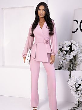 Sada With You  Elegantný a neobyčajne ženský set, ktorý kombinuje eleganciu s pohodlnosťou nosenia. Ideálna voľba na špeciálne príležitosti, re