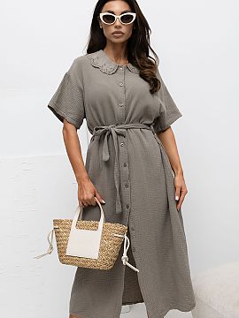 Šaty na deň Italy Moda  Ľahké a pohodlné letné košele vo forme šaty, ktorá skvele padne do každodenných štýlov. Rozšírený strih krásne padne na posta