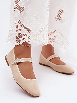 Baleríny Step in style  Baleríny pre ženy vyrobené z imitácie semišu sú spojením pohodlia a nadčasového štýlu. Klasický strih s jemne zaoblenými špič