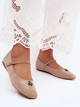 Baleríny Step in style  Baleríny pre ženy z imitácie semišu sú štýlovým návrhom pre ženy, ktoré oceniajú pohodlie a moderné detaily. Klasický strih ro