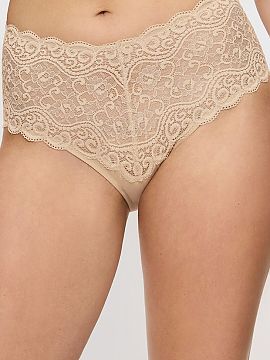 Bedrové nohavičky Triumph  Figi Amourette Maxi 10210675-0026 sú harmonickou kombináciou elegancie, pohodlia a dokonalého prispôsobenia. Vyrobené z mäkkej mikrovl