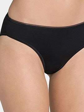 Bedrové nohavičky Sloggi  Figi Feel Sensational Tai 10143034-0004 je spojením každodenného pohodlia s jemnou eleganciou. Vytvorené pre ženy, ktoré od bielizne o