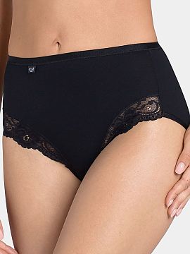 Bedrové nohavičky Sloggi  Nohavičky Sloggi Romance Maxi 10031897 sú model, v ktorom sa klasická elegancia stretáva s výnimočným pohodlím nosenia. Vyrobené z 