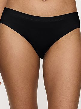 Sada Triumph  Figi Sense of Modal Tai 10224794-0004 vo dvojbalení boli vyrobené z elastického, dýchačného materiálu Lenzing Modal, ktorý poskytuje