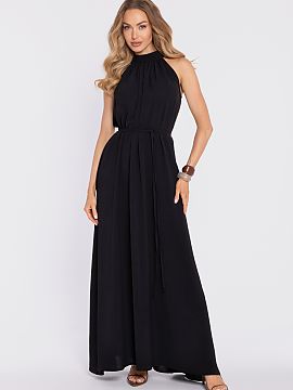 Šaty na deň Moe  Elegantné maxi šaty vyrobené z ľahkej látky s výraznou štruktúrou (krepu) a matným povrchom sú návrhom, ktorý kombinuje jemnú e