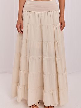 Dlhá sukňa Italy Moda  Vrstvová maxi sukňa v boho štýle je ľahký a ženský návrh na každý deň a menej formálne príležitosti. Vyrobená z hladkej, pri