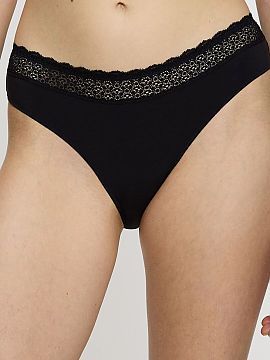 Bedrové nohavičky Triumph  Figi typu tai Feel of Modal 10214403 sú spojením klasického strihu, výnimočnej mäkkosti a pohodlia, ktoré sprevádza celý deň. Mode