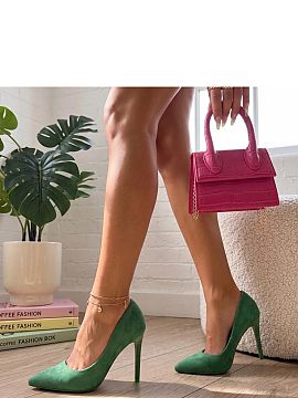 Ihličky Solea  Pridajte svojej štýlovke výnimočný charakter vďaka elegantným zeleným topánkam na podpätku. Ich farba dokonale oživuje nielen kla