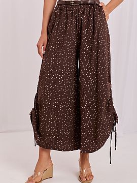 Dámske nohavice Italy Moda  Dámske nohavice aládinky sú skvelou voľbou pre ženy, ktoré oceniajú pohodlie a módny vzhľad. Voľný strih zabezpečuje plnú slobo