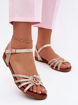 Sandále Step in style  Dámske sandále od značky S.Barski sú ideálnou ponukou na leto pre ženy, ktoré oceniajú pohodlie a štýlový vzhľad. Ľahký, žens