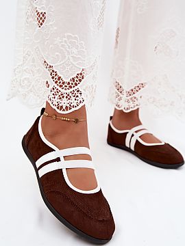 Baleríny Step in style  Baleríny pre ženy v športovom štýle sú pohodlnou a modernou ponukou na každý deň. Dva elastické pásiky umiestnené na nártu zabe