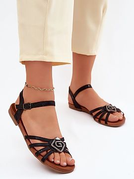 Sandále Step in style  Dámske sandále značky S.Barski sú ideálnou ponukou na leto pre ženy, ktoré oceňujú pohodlie a štýlový vzhľad. Ľahký, ženský