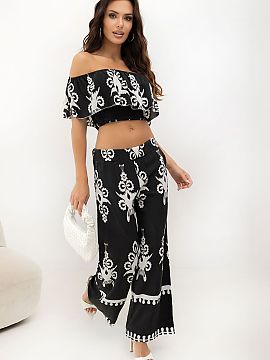 Sada Italy Moda  Štýlový dámsky set v boho štýle je ideálnou ponukou na teplé dni pre ženy, ktoré oceňujú pohodlie a módný vzhľad. V sete je e