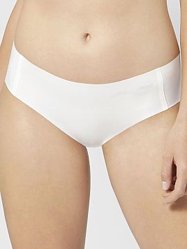 Bedrové nohavičky Sloggi  Figi Zero Feel Hipster EX 10186739 značky Sloggi poskytujú výnimočný komfort a efekt neviditeľného spodného prádla. Model typu hips