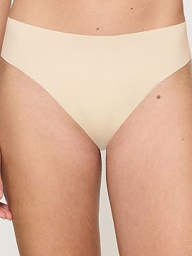 Bedrové nohavičky Triumph  Figi Pretty Micro Tai 10222241-6720 boli vyrobené z mimoriadne mäkkej a hodvábne hladkej mikrovlákna, ktoré zabezpečuje vysoký komfor