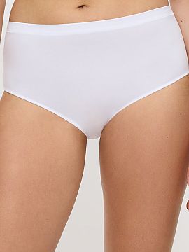 Bedrové nohavičky Triumph  Figi Sense of Modal Midi 10224787-0003 sú spojením každodennej pohodlnosti a moderného, minimalistického dizajnu. Model s vyšším pá