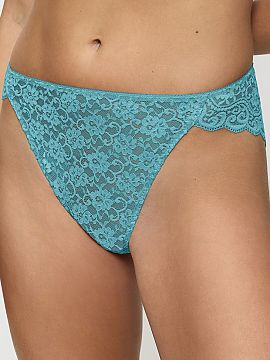 Bedrové nohavičky Triumph  Figi Amourette Highleg Tai 10219109-1597 je kombináciou elegancie, pohodlia a perfektného priliehania. Styl s vysoko vyrezanými nohavicam