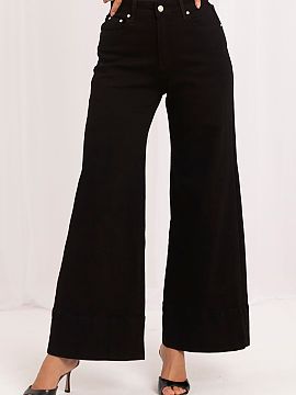 Džínsy Italy Moda  Štýlové dámske džínsy Wide Leg sú nadčasovým modelom, ktorý skvele kombinuje módnym vzhľadom s pohodlnosťou nosenia. Široké n