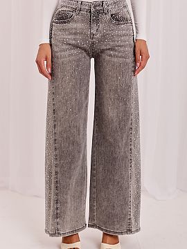 Džínsy Italy Moda  Dámske džínsy Wide Leg sú špeciálny model pre ženy, ktoré radi vynikajú s modernými detailami. Pohodlný strih so štýlovou aplik