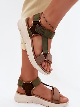 Sandalye na platforme Step in style  Dámske športové sandále sú ľahká a pohodlná voľba na teplé dni. Vyrobené z textilného materiálu, zabezpečujú vetranie a pohod