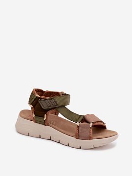 Sandalye na platforme Step in style