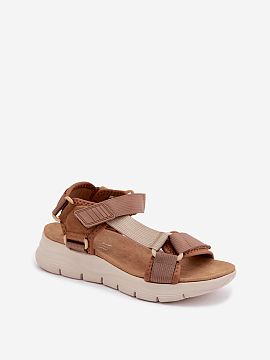 Sandalye na platforme Step in style