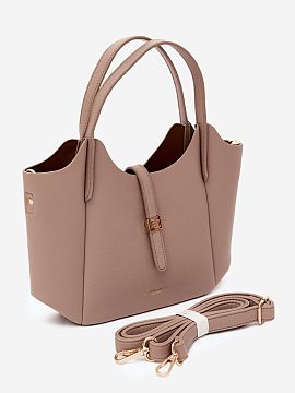 Kabelka na deň Step in style  Kabelka vyrobená z ekologickej kože je elegantný doplnok, ktorý sa skvele hodí na každodenné nosenie, ale aj na špeciálne príleži