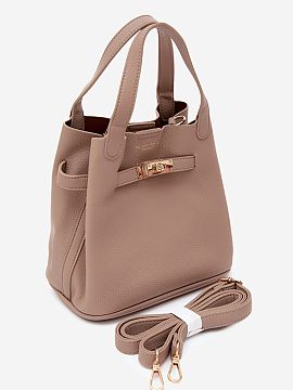 Kabelka na deň Step in style  Taška pre dámy typu kufor vyrobená z ekologickej kože je elegantný a funkčný doplnok, ktorý sa skvele hodí nielen na každodenné n