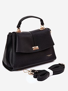 Kabelka na deň Step in style  Elegantná dámska kabelka vyrobená z imitácie kože je štýlový doplnok, ktorý skvele doplní každodenné aj formálne outfity. Klasi