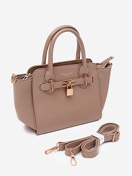 Kabelka na deň Step in style  Dámska kabelka typu kufor vyrobená z imitácie kože je elegantný doplnok, ktorý skvele kombinuje štýlový vzhľad s funkčnosťou. Kl